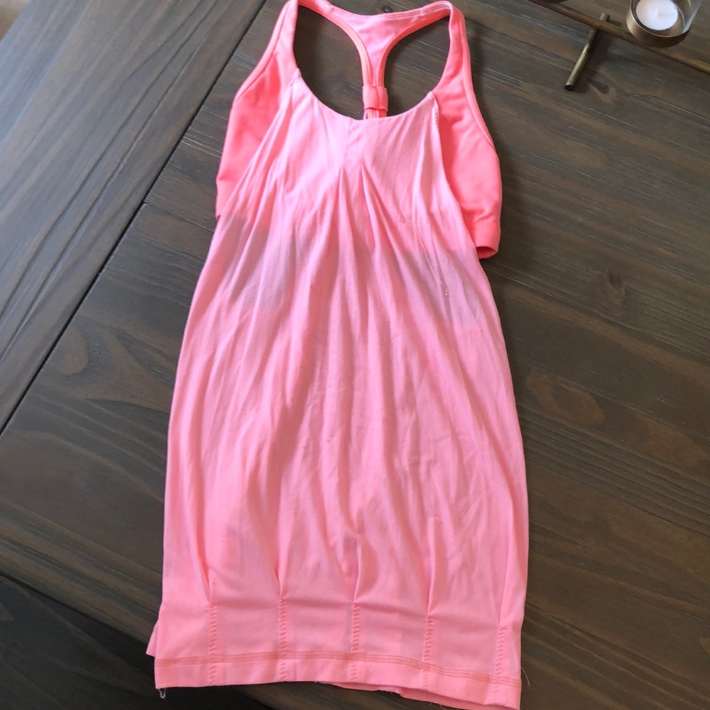LULULEMON TANK